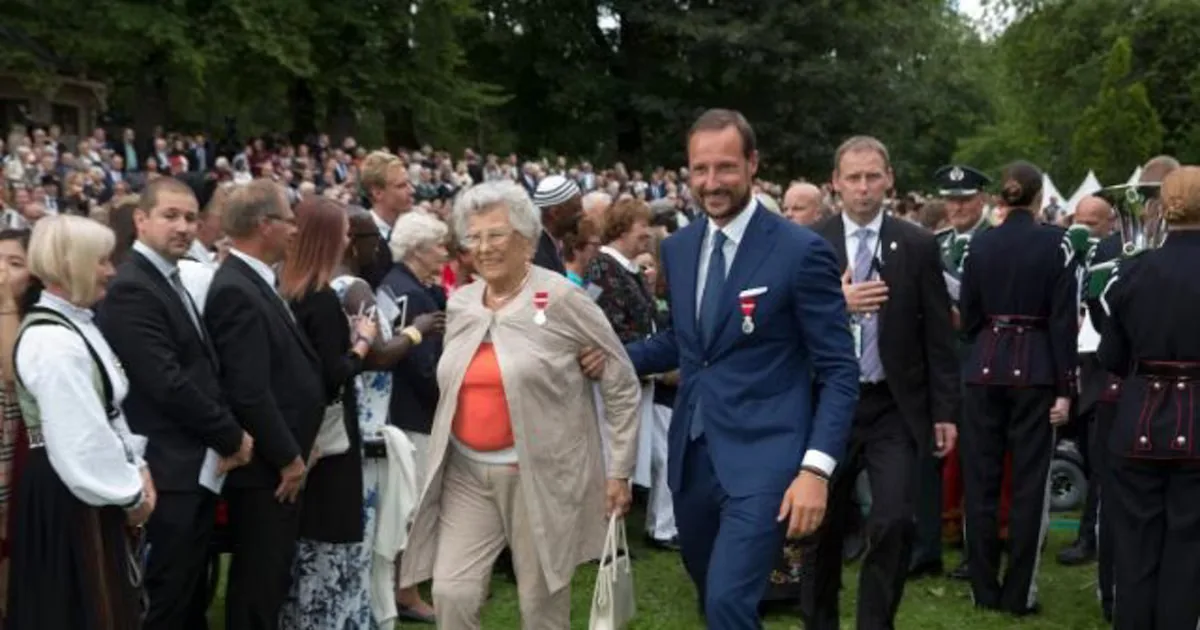 Princesa Astrid da Noruega morre aos 94 anos, dois dias após funeral do irmão