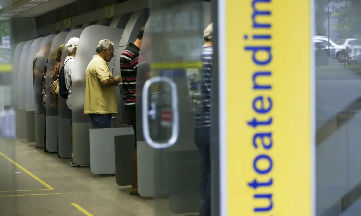 Bancários aprovam greve nacional de 24 horas para esta quinta-feira