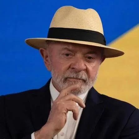 TRE-SP multa Lula em R$ 15 mil por campanha antecipada em evento de maio