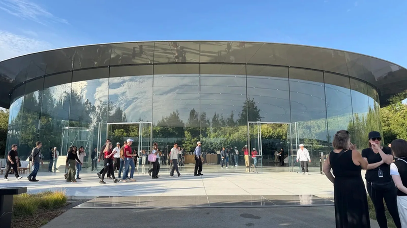 Apple revela iPhone Duo, seu primeiro modelo dobrável, ao lado do iPhone 18 Pro