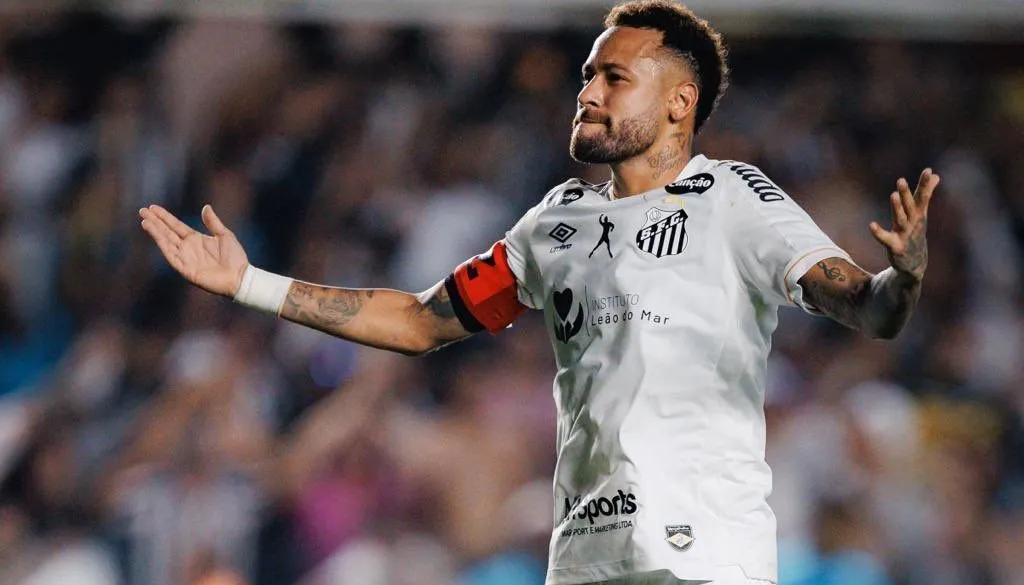 Com dois gols de Neymar, Santos empata com o Flamengo em jogo cheio de polêmica
