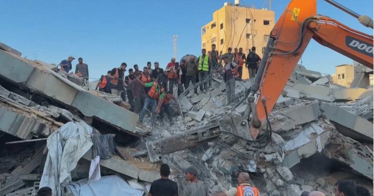 Desabamento de prédio bombardeado em Gaza mata ao menos 20 pessoas