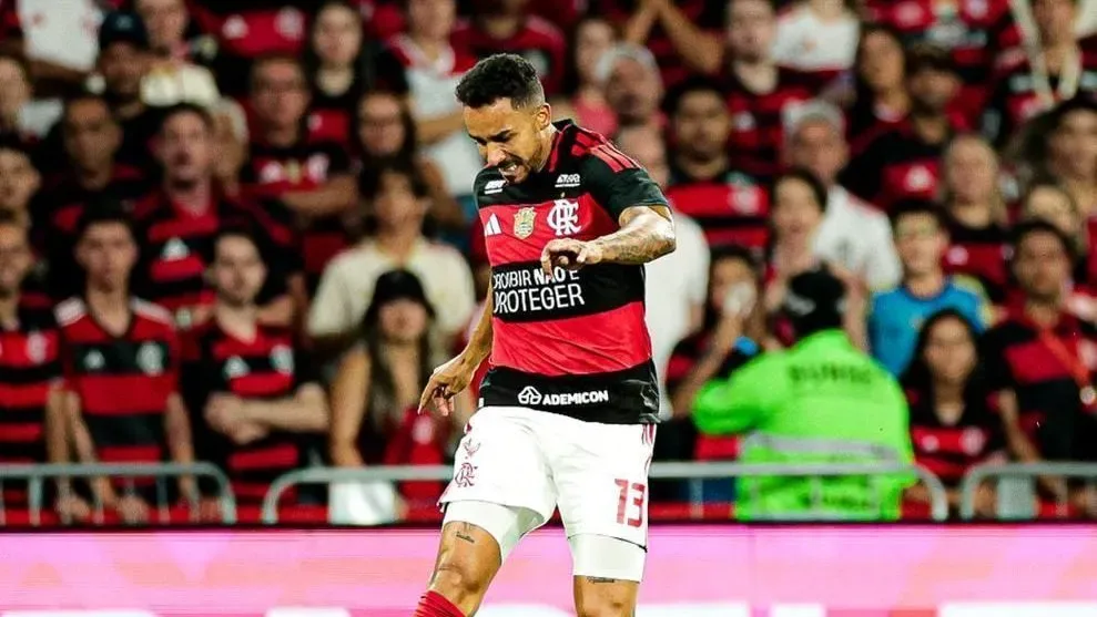 Flamengo critica arbitragem após fratura no rosto de Danilo contra o Fluminense