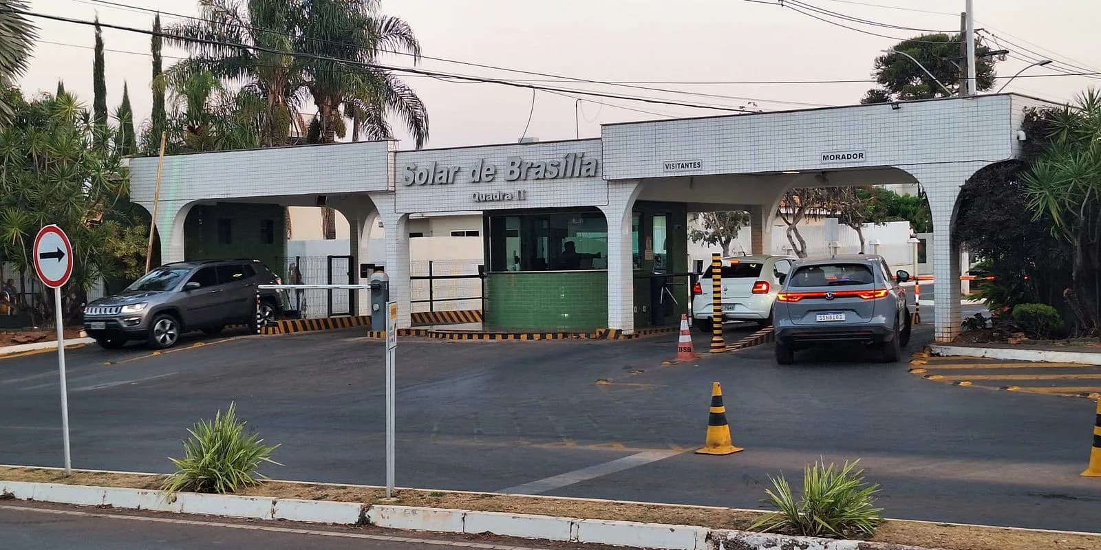 Moraes autoriza Bolsonaro a sair da prisão domiciliar para ir ao dentista
