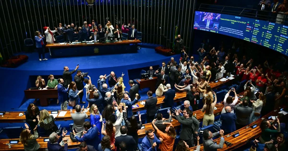 Congresso promulga fim da escala 6x1 e nova jornada entra em vigor em até 14 meses
