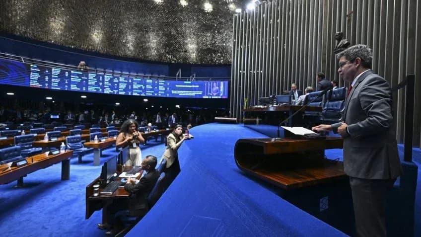 Senado conclui debates e vota hoje PEC do fim da escala 6x1 em 1º turno