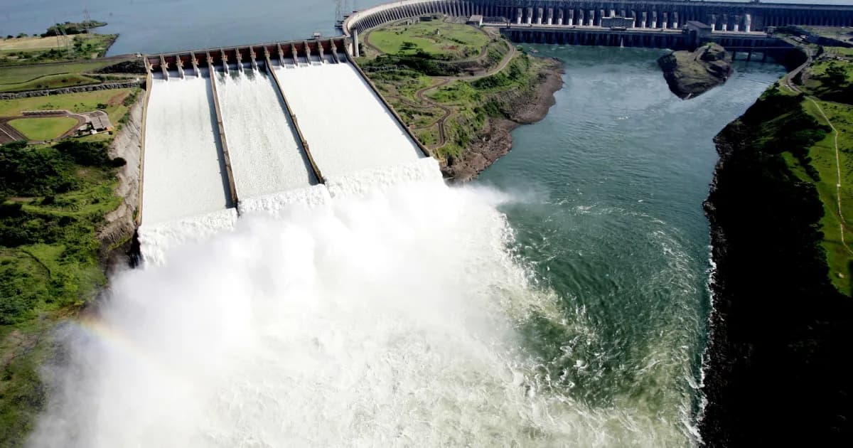 Itaipu acumula US$ 1,67 bilhão em caixa e especialistas cobram redução na conta de luz