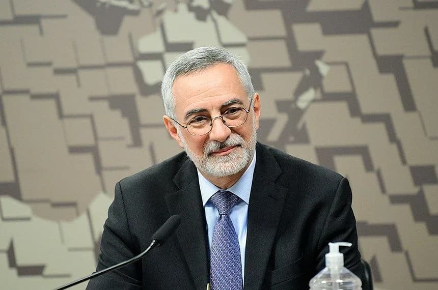 Itamaraty convoca embaixador argentino após críticas de Milei a Lula e Moraes