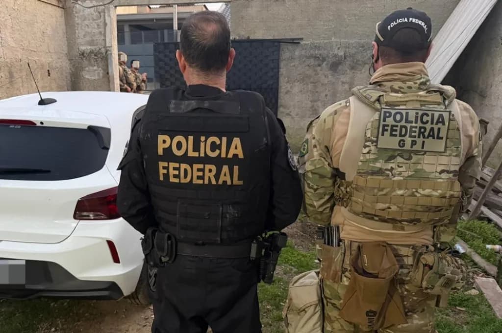 PF deflagra Operação Trama de Aço contra tráfico internacional de armas