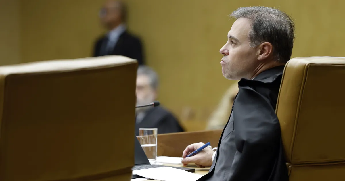 PF cogita que Mendonça articula anistia a condenados por golpe