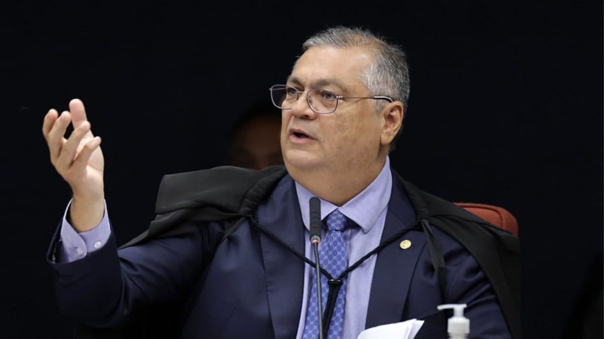 Flávio Dino anula emendas parlamentares indicadas por dirigentes de partidos sem mandato