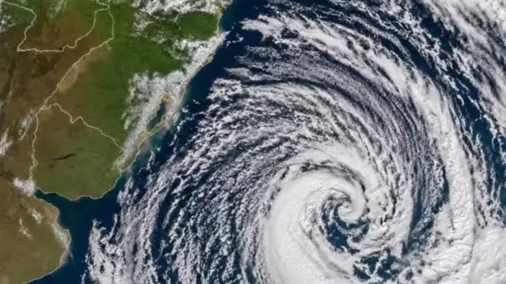 Inmet emite alerta de ciclone bomba com temporais e ventos fortes no Sul do Brasil
