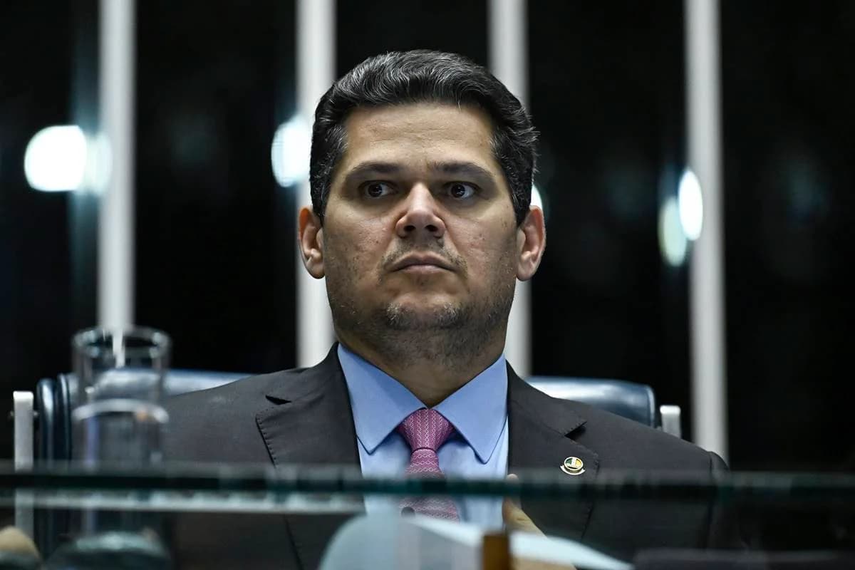 Alcolumbre diz que fim da escala 6x1 só será votado no Senado após as eleições