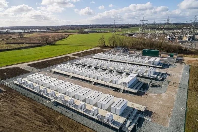 Câmara aprova urgência para projeto que divide custo de baterias elétricas
