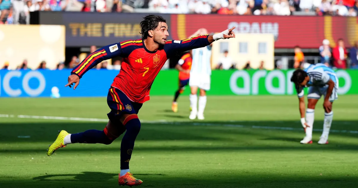 Espanha bate Argentina e conquista bicampeonato mundial