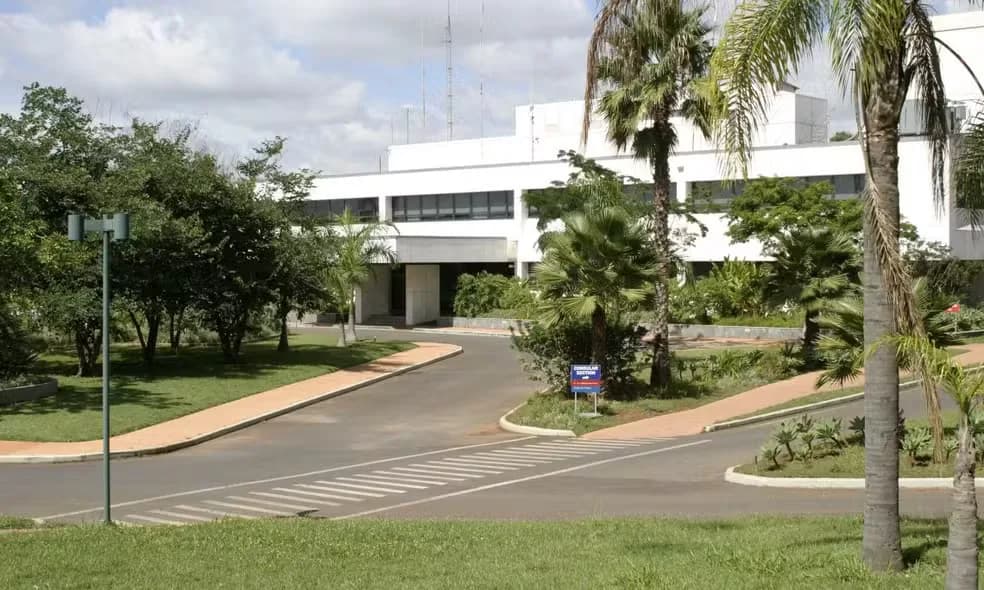 PF investiga ameaças contra embaixada dos EUA que motivaram suspensão de serviços no Brasil