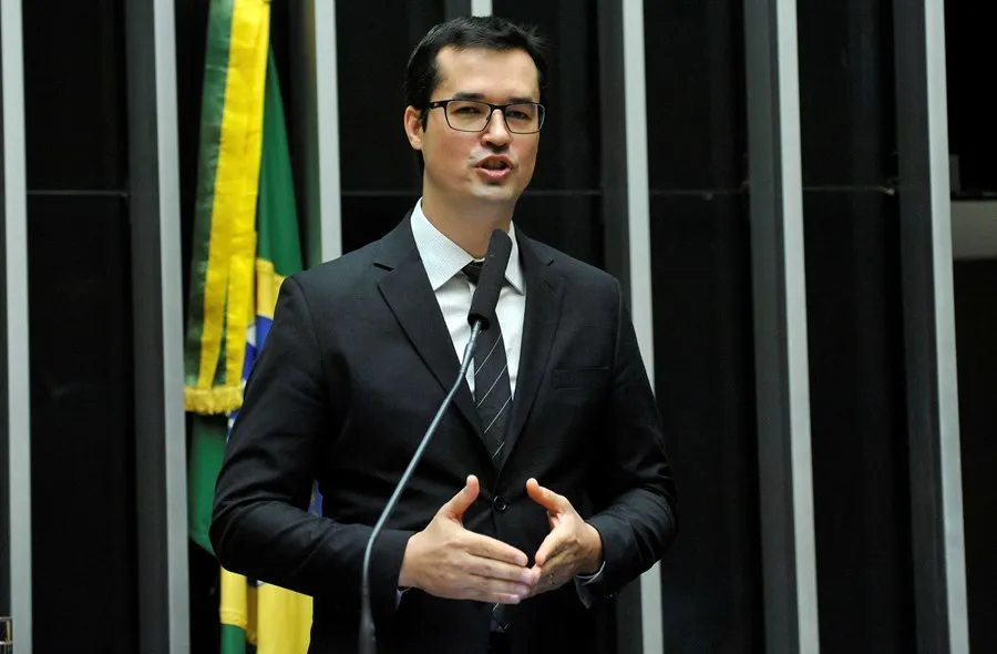 TSE suspende campanha de Deltan Dallagnol ao Senado pelo Paraná