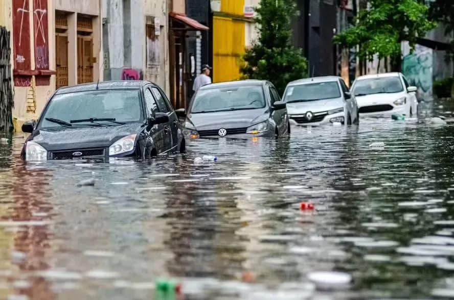Temporal causa mortes e alagamentos em São Paulo nesta quarta