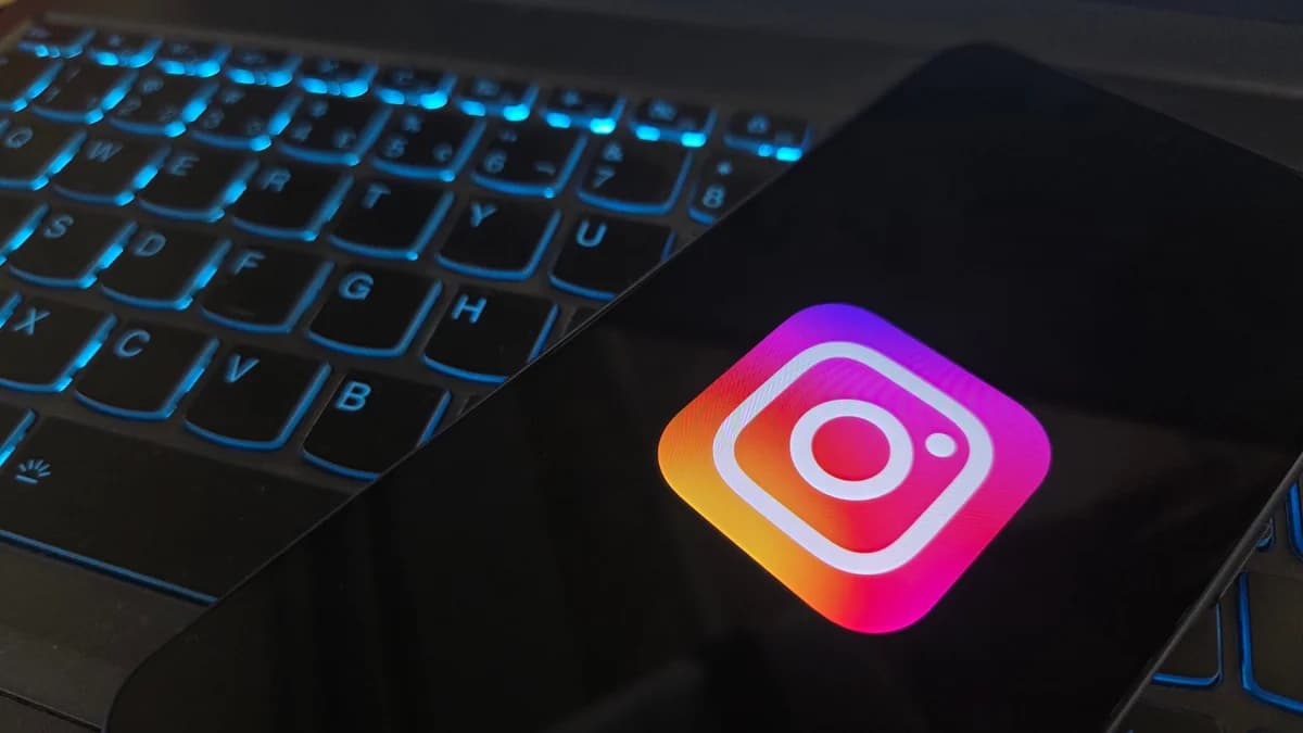 Instagram muda o logotipo escrito pela primeira vez em dez anos