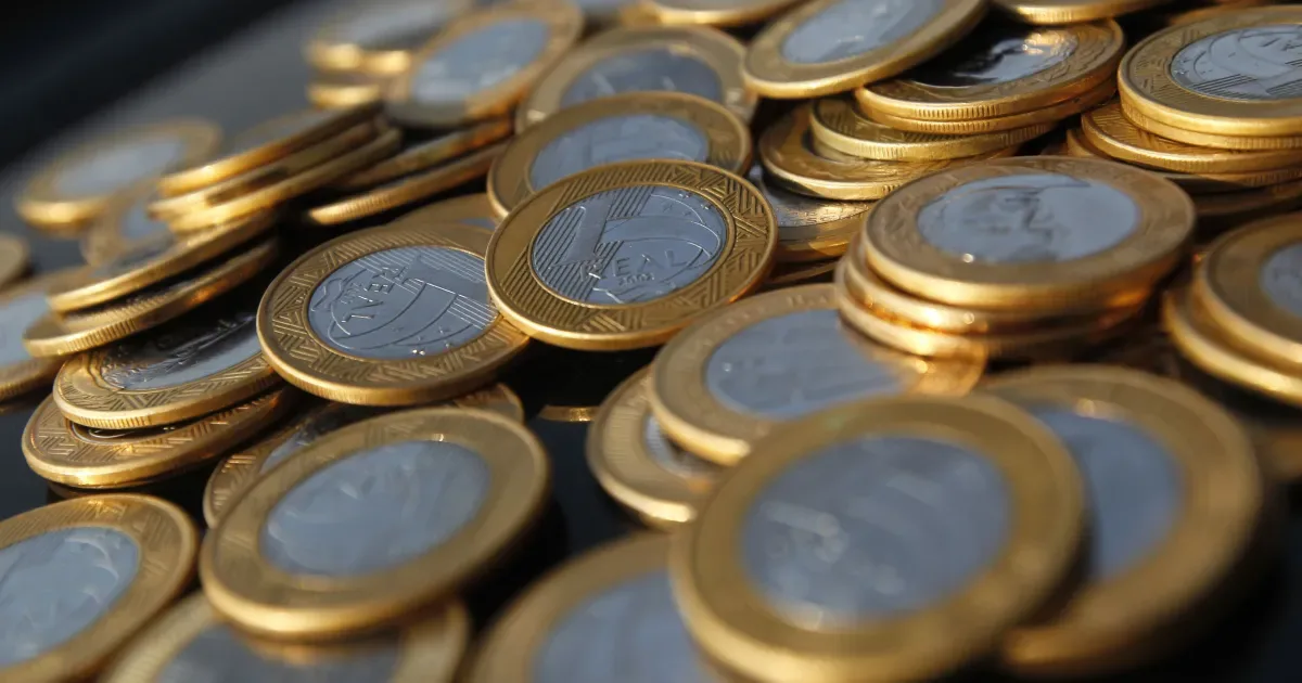 Tesouro paga R$ 244 milhões em dívidas de estados e municípios em setembro