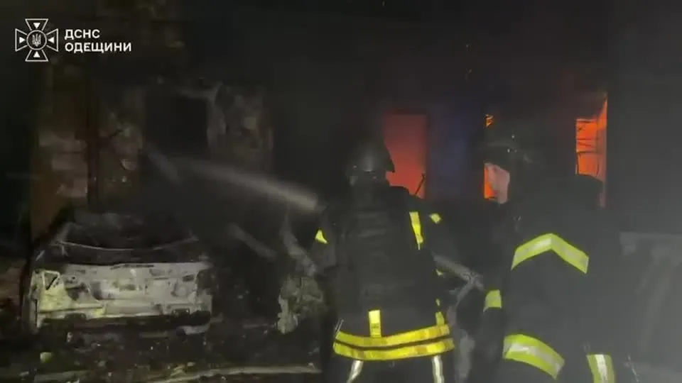 Rússia e Ucrânia trocam ataques que matam civis; Zelensky cita porto de Odessa
