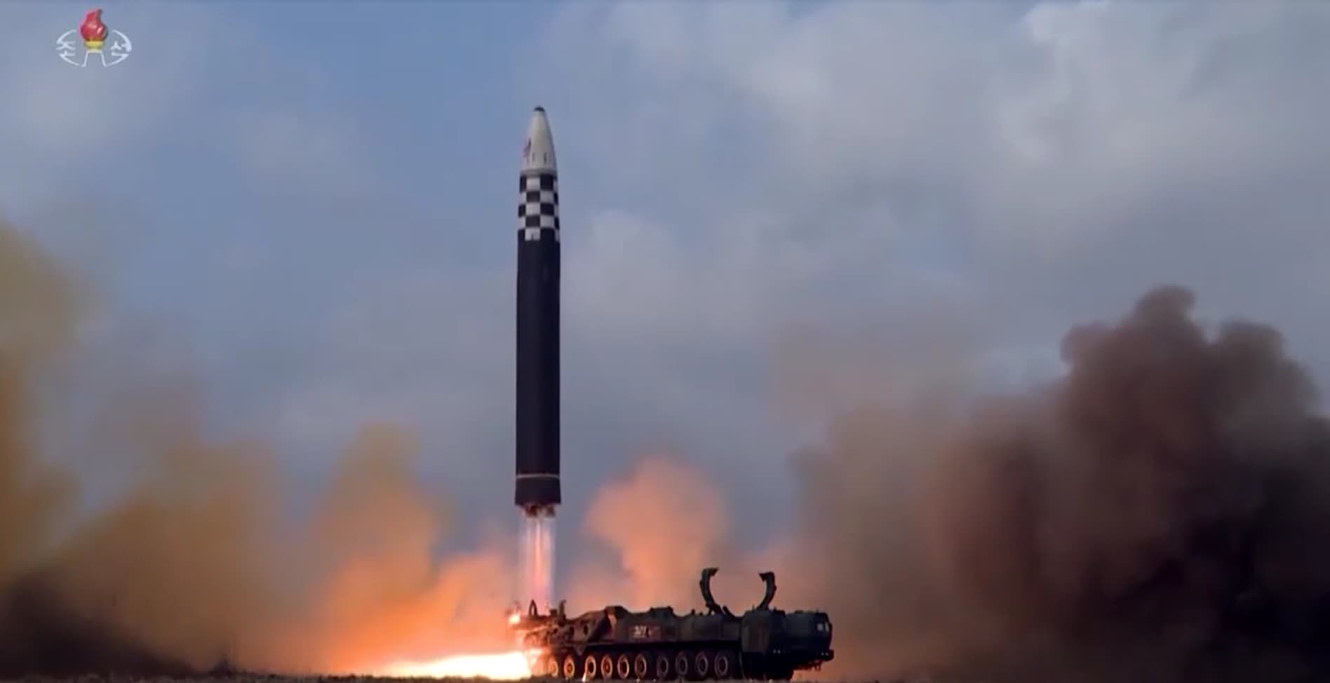 Coreia do Norte dispara suposto míssil balístico em direção ao mar, diz Japão