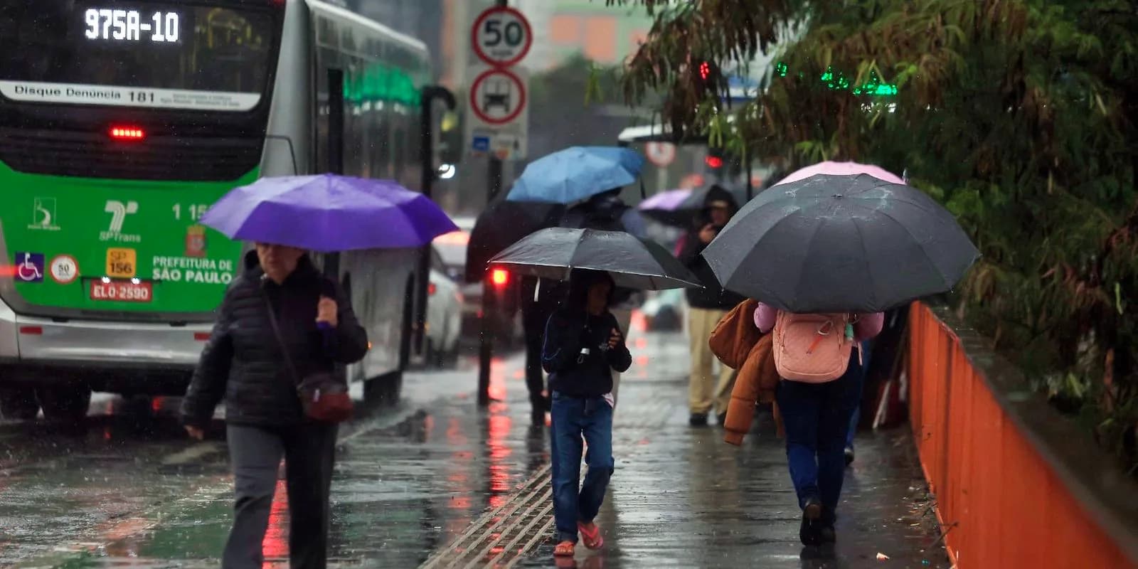 Defesa Civil de SP prevê chuva forte para o fim de semana da eleição