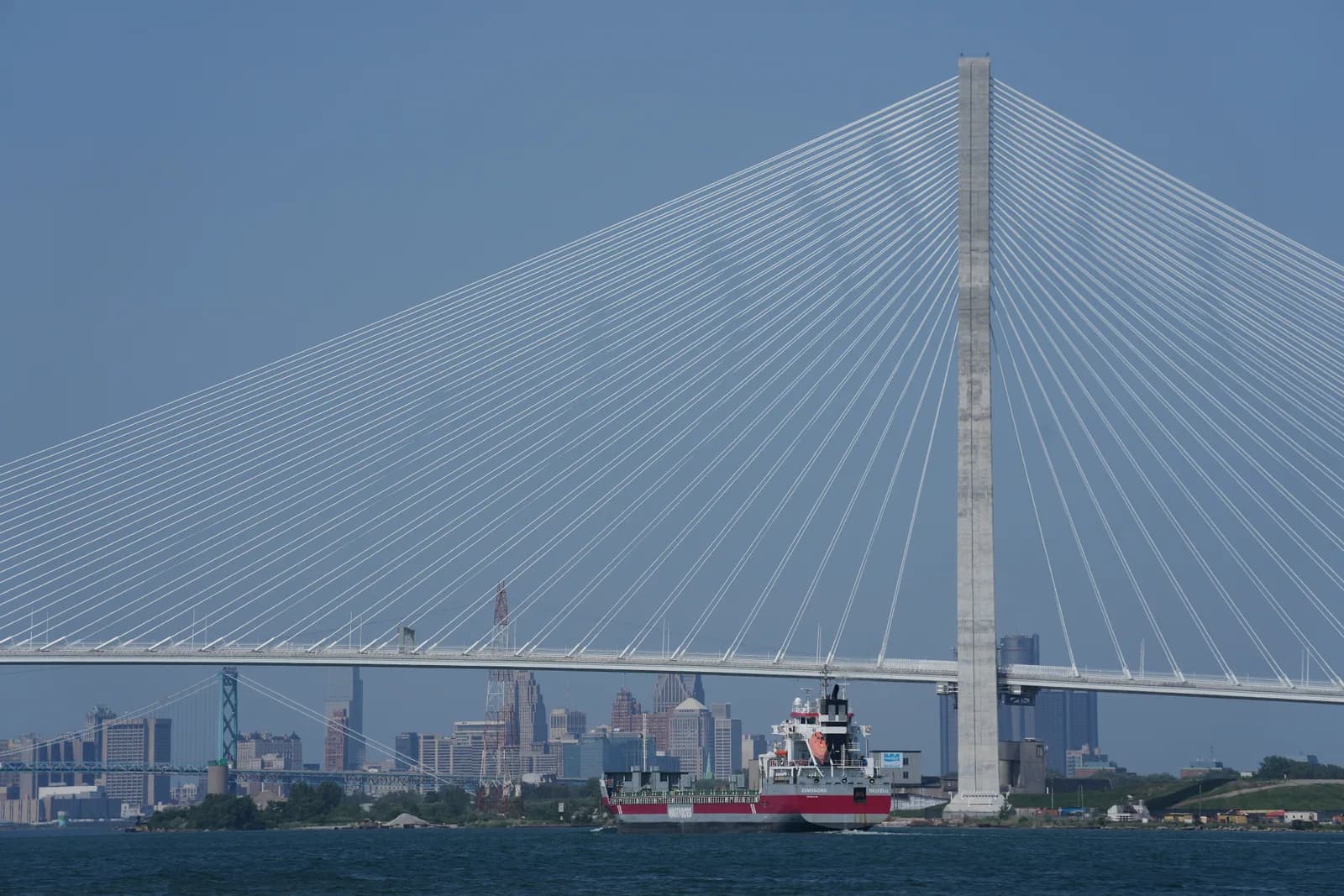 Canadá cancela cerimônia de inauguração de ponte com os EUA após tarifaço de Trump